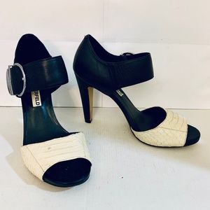 Karl Lagerfeld Black White Snake Sandals